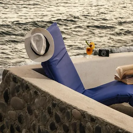Serenity Blue Akrotiri (Santorini)